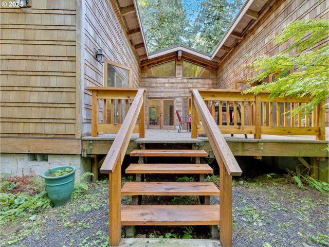 64079 E BARLOW TRAIL Rd, Rhododendron, OR 97049