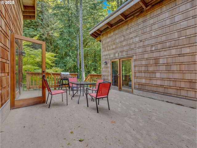 64079 E BARLOW TRAIL Rd, Rhododendron, OR 97049