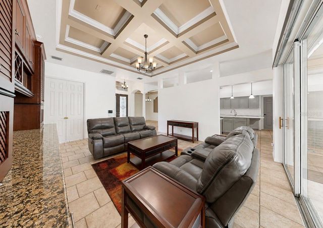 6105 AUDUBON MANOR BOULEVARD, Lithia, FL 33547