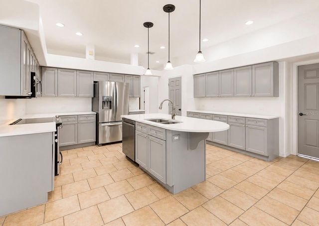 6105 AUDUBON MANOR BOULEVARD, Lithia, FL 33547