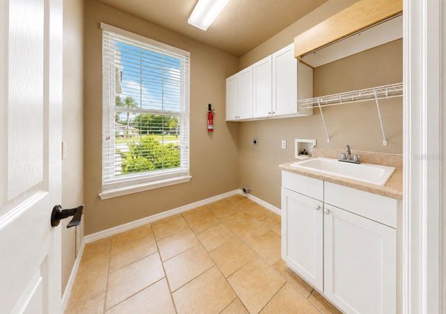 6105 AUDUBON MANOR BOULEVARD, Lithia, FL 33547