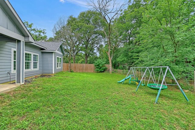 615 W Brock Street, Denison, TX 75020