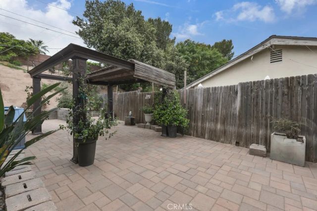 14962 Genoa, Sylmar, CA 91342