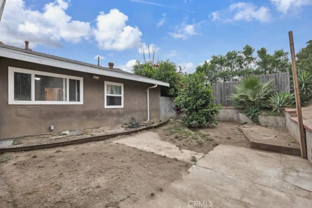 14962 Genoa, Sylmar, CA 91342