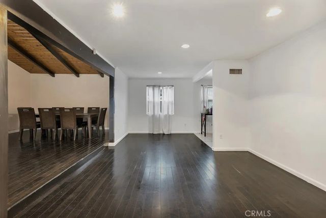 14962 Genoa, Sylmar, CA 91342