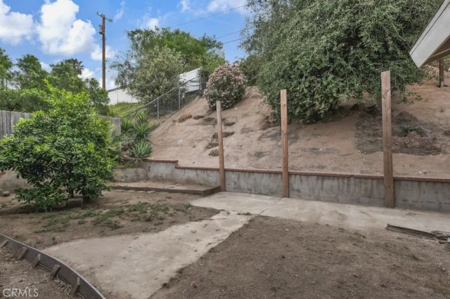 14962 Genoa, Sylmar, CA 91342