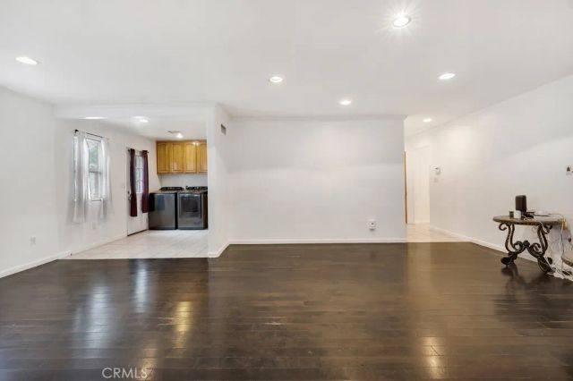 14962 Genoa, Sylmar, CA 91342