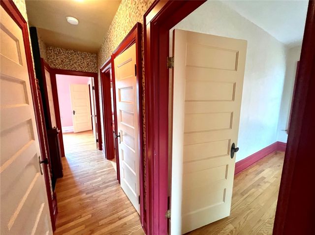 22 Emerson Ave, Crafton, PA 15205