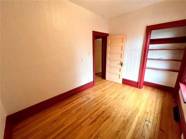 22 Emerson Ave, Crafton, PA 15205