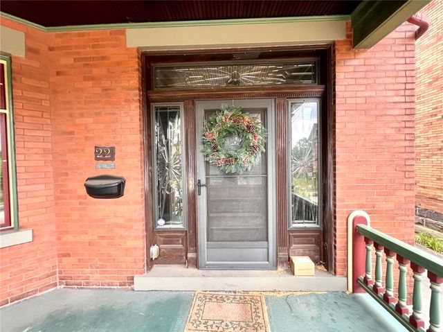 22 Emerson Ave, Crafton, PA 15205