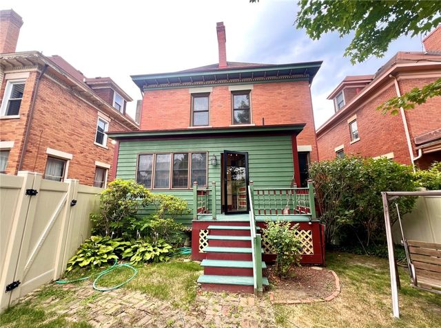 22 Emerson Ave, Crafton, PA 15205