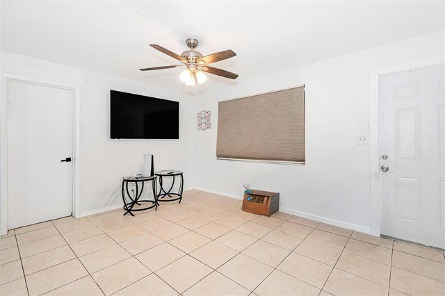 404 NE 4th Street, Pompano Beach, FL 33060