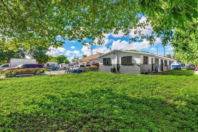 404 NE 4th Street, Pompano Beach, FL 33060