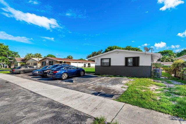 404 NE 4th Street, Pompano Beach, FL 33060