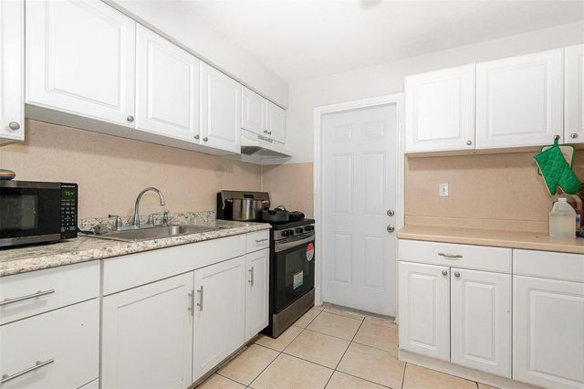 404 NE 4th Street, Pompano Beach, FL 33060