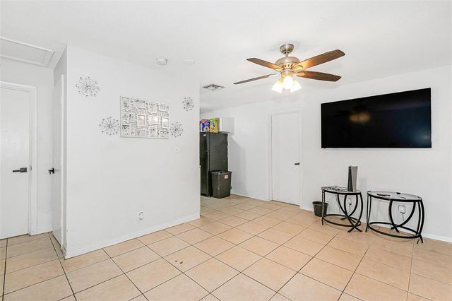 404 NE 4th Street, Pompano Beach, FL 33060
