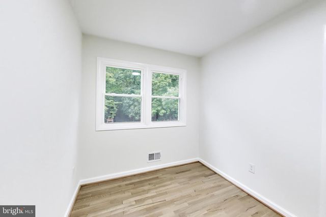 6000 BROOKE JANE DR, Clinton, MD 20735