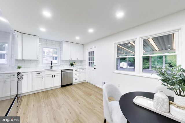 6000 BROOKE JANE DR, Clinton, MD 20735