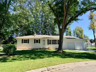 4801 Tressa Drive, Lansing City, MI 48910