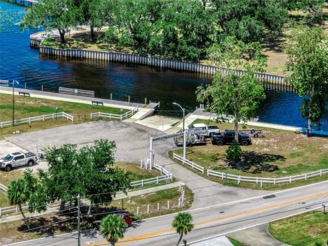 111 LEMON ROAD NW, Lake Placid, FL 33852