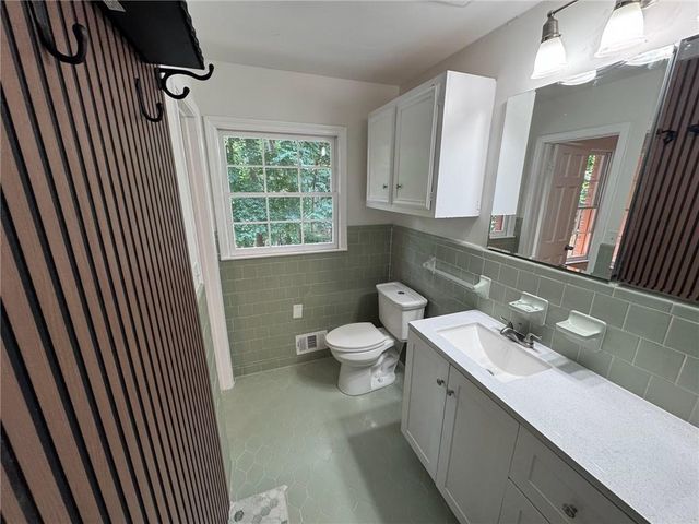 5 Gravitt Drive, Dawsonville, GA 30534