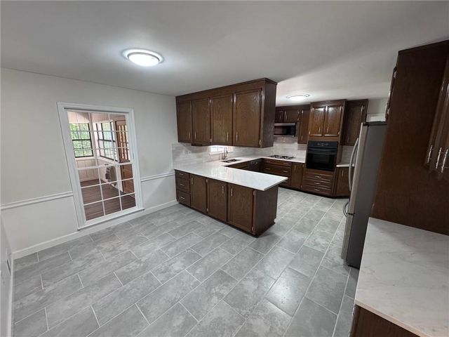 5 Gravitt Drive, Dawsonville, GA 30534