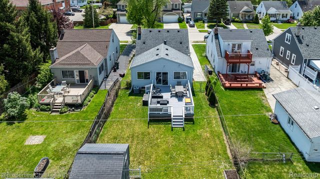 68 Highland Avenue, Clawson, MI 48017
