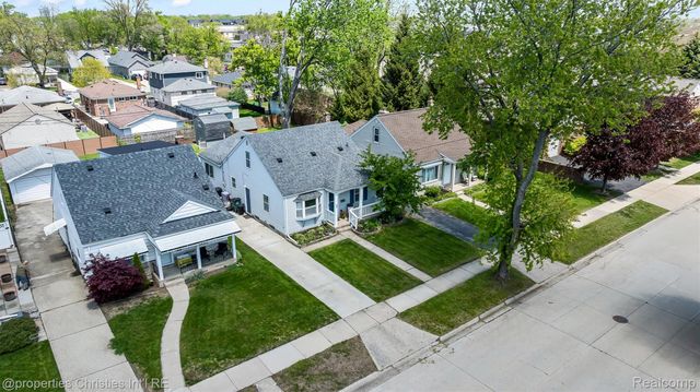 68 Highland Avenue, Clawson, MI 48017