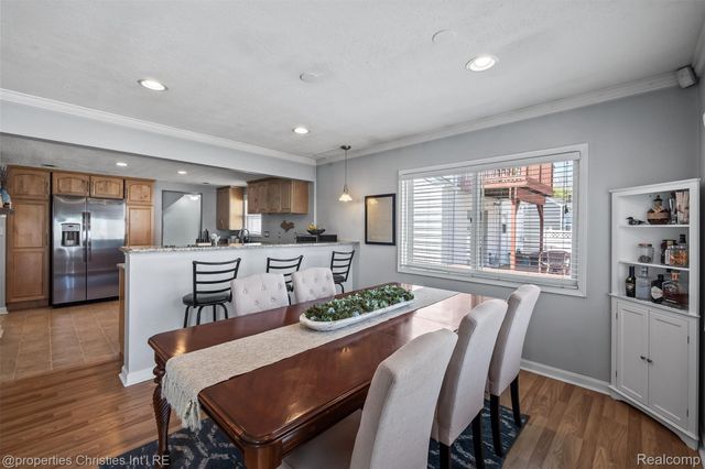 68 Highland Avenue, Clawson, MI 48017