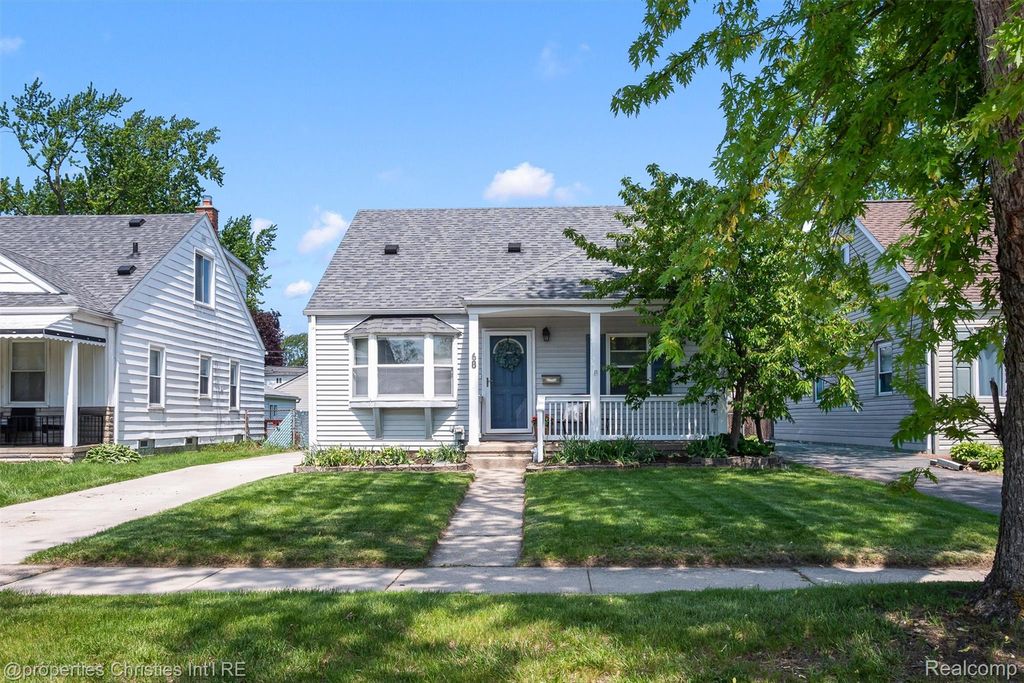 68 Highland Avenue, Clawson, MI 48017