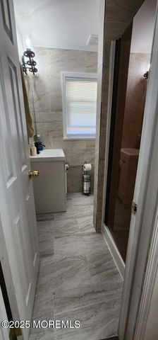 7 Stradford Road, Parlin, NJ 08859