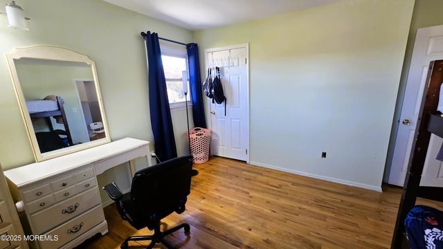 7 Stradford Road, Parlin, NJ 08859