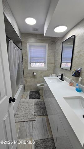 7 Stradford Road, Parlin, NJ 08859