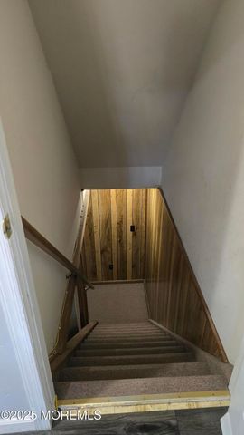 7 Stradford Road, Parlin, NJ 08859