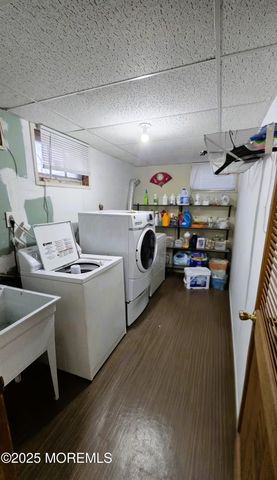 7 Stradford Road, Parlin, NJ 08859