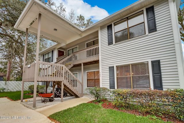 702 MEADOWBROOK Drive 11, Orange Park, FL 32073