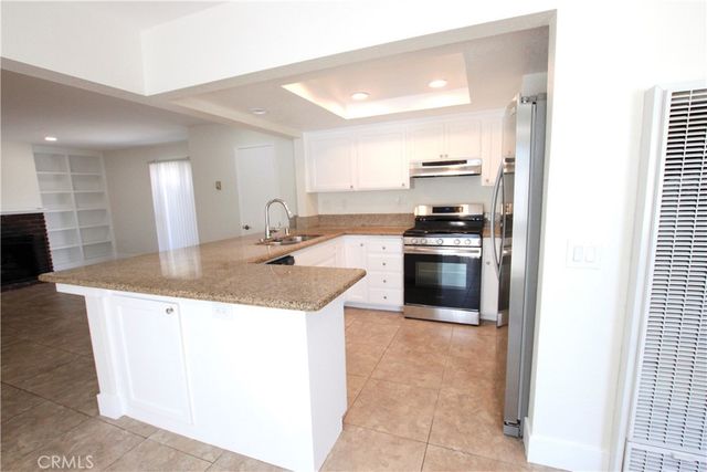 2383 Carlton Place, Costa Mesa, CA 92627