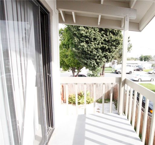 2383 Carlton Place, Costa Mesa, CA 92627