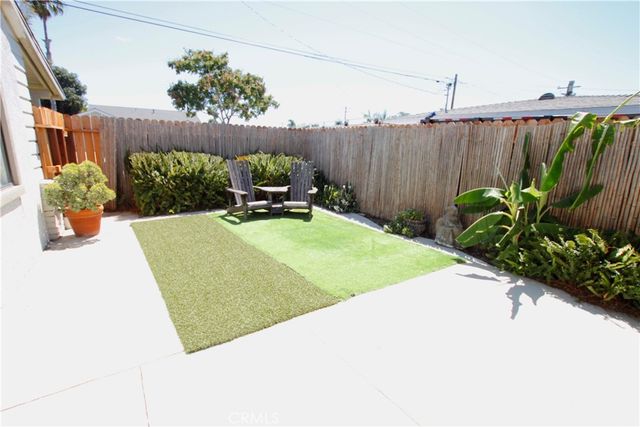 2383 Carlton Place, Costa Mesa, CA 92627