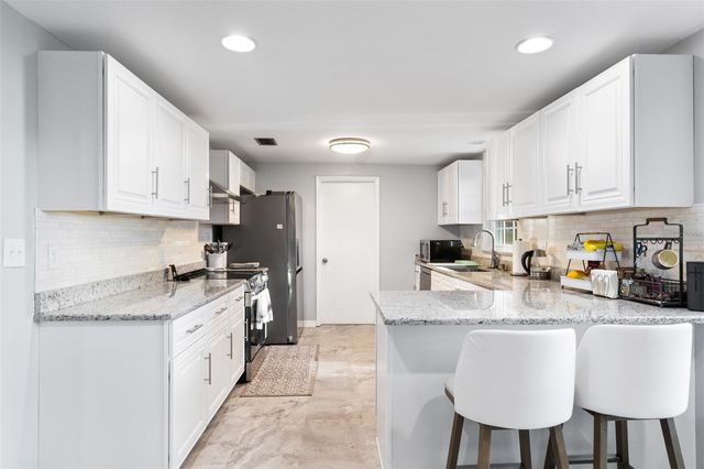 2802 LYRA LANE, Plant City, FL 33565