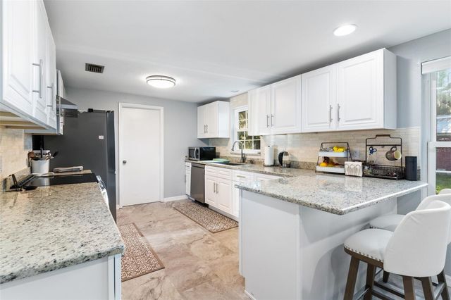 2802 LYRA LANE, Plant City, FL 33565