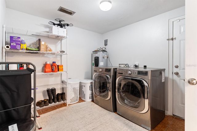 2802 LYRA LANE, Plant City, FL 33565