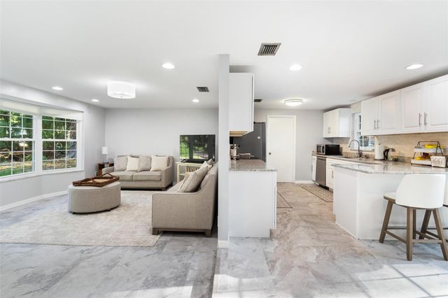 2802 LYRA LANE, Plant City, FL 33565