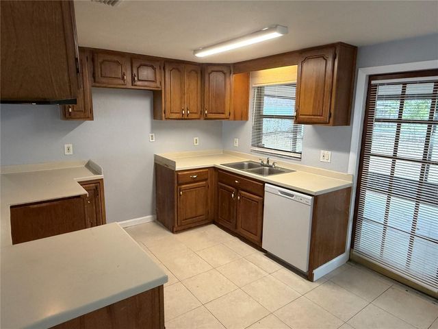 2617 E 111TH AVENUE, Tampa, FL 33612