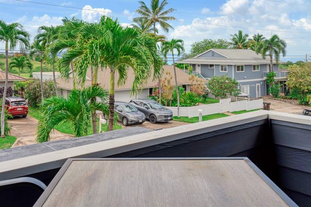 301 Ohina Pl, Kihei, HI 96753