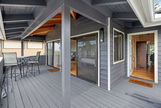 301 Ohina Pl, Kihei, HI 96753