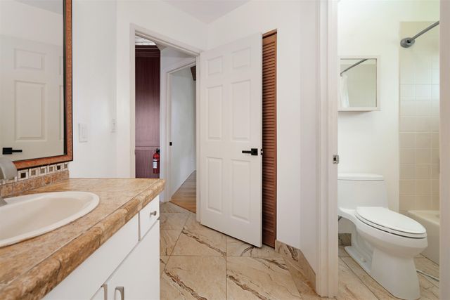 301 Ohina Pl, Kihei, HI 96753