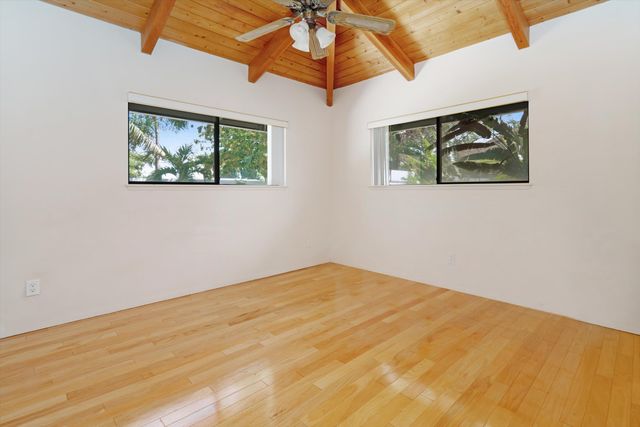 301 Ohina Pl, Kihei, HI 96753