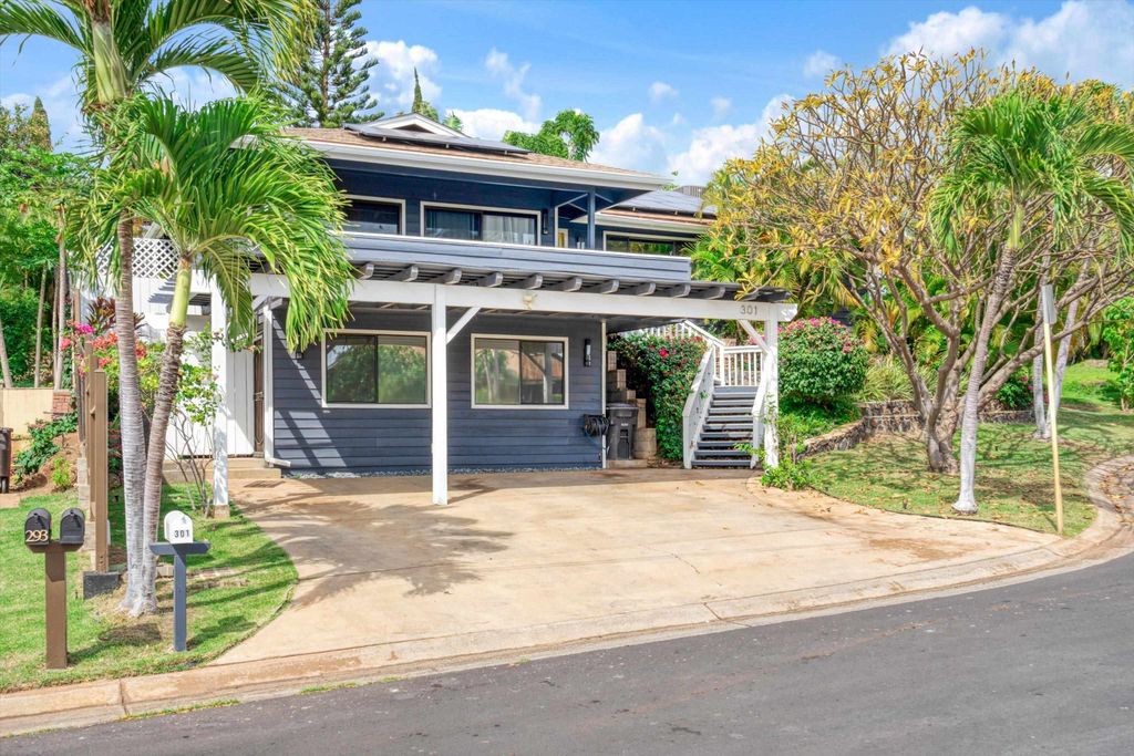 301 Ohina Pl, Kihei, HI 96753