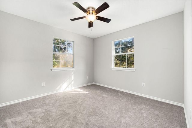 450 N Sunset Boulevard, Holiday Lakes, TX 77515